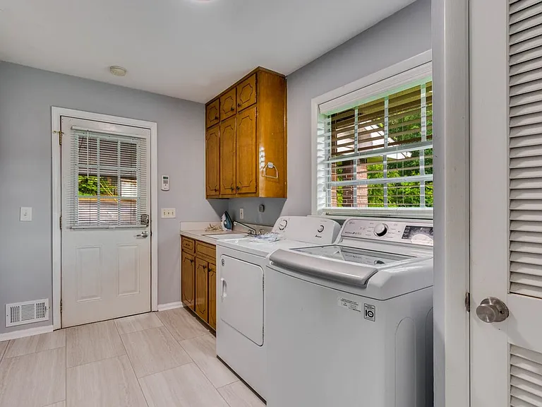 Laundry Room Cabinet