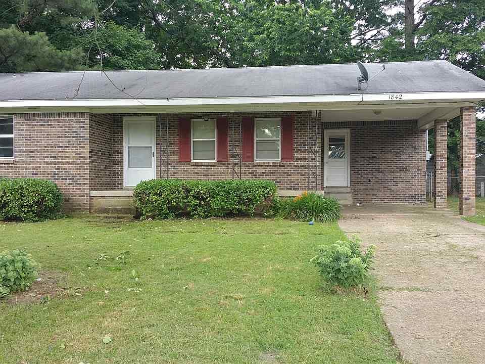 1842 Johnson St, Dyersburg, TN 38024 Zillow