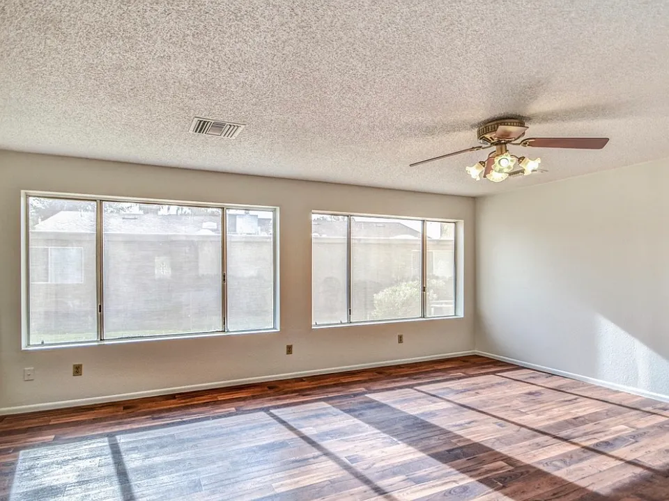 511 Leisure World