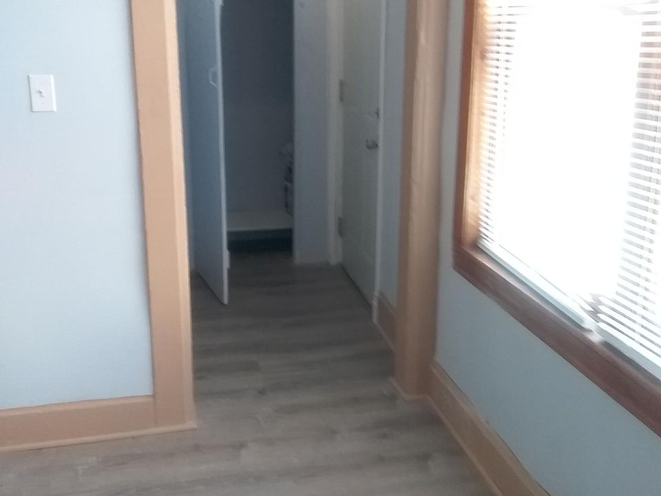 1st image of 2866 S Hillock Ave Floor 2