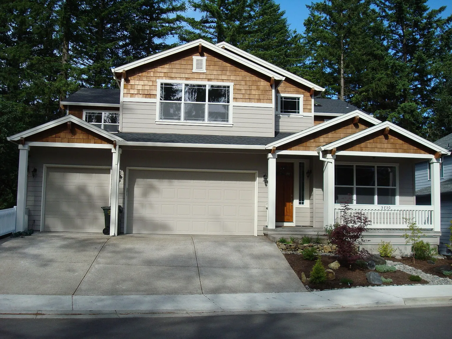 5730 NW Bannister Dr photo 1
