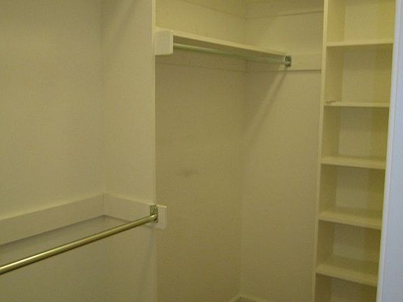 5th image of 1408 Otterbourne Cir