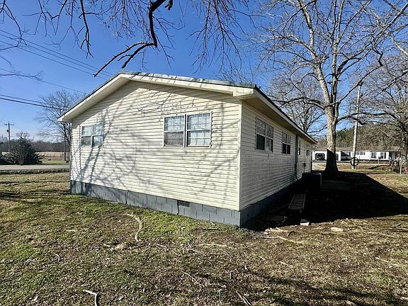 5th image of 1585 Lynwood Ave