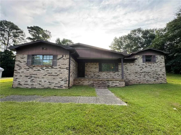 930 Ridgeway St, Thomasville, AL 36784