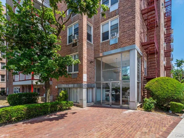 3425 150th Pl #4D, Flushing, NY 11354