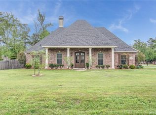 4111 Periwinkle Ln, Benton, LA 71006