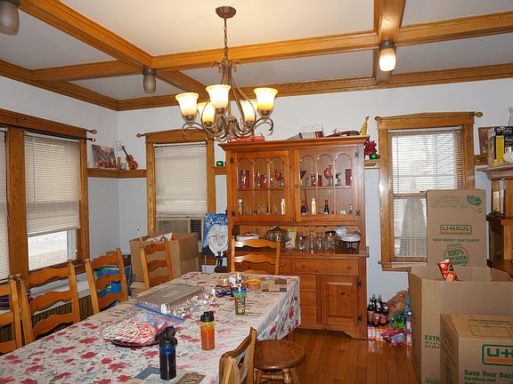 5th image of 639 Forsythe Ave