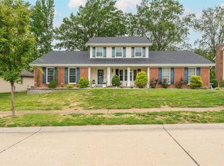 2179 Willow Ridge Ln, Chesterfield, MO 63017