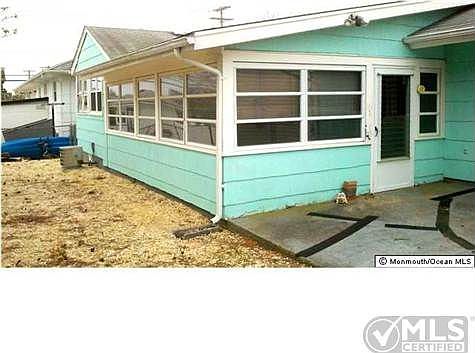 2nd image of 402 Coral Gables Dr