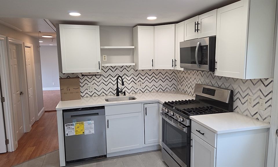1st image of 43 Fottler Rd #43