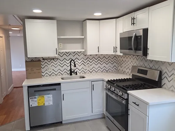 43 Fottler Rd #43, Hingham, MA 02043