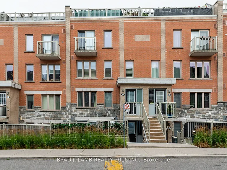 25 Turntable Cres #Townhouse 137 — Photo 11