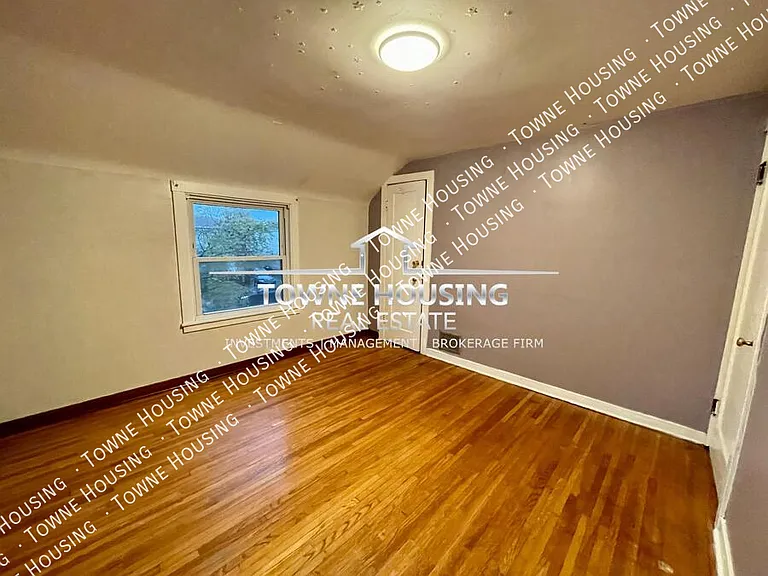 160 Woodward Ave #RIGHT — Photo 15