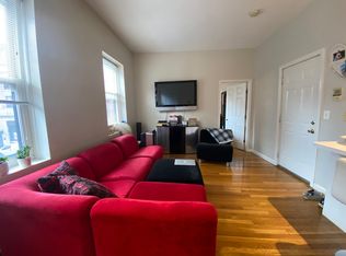 281 Hanover St #1, Boston, MA 02113