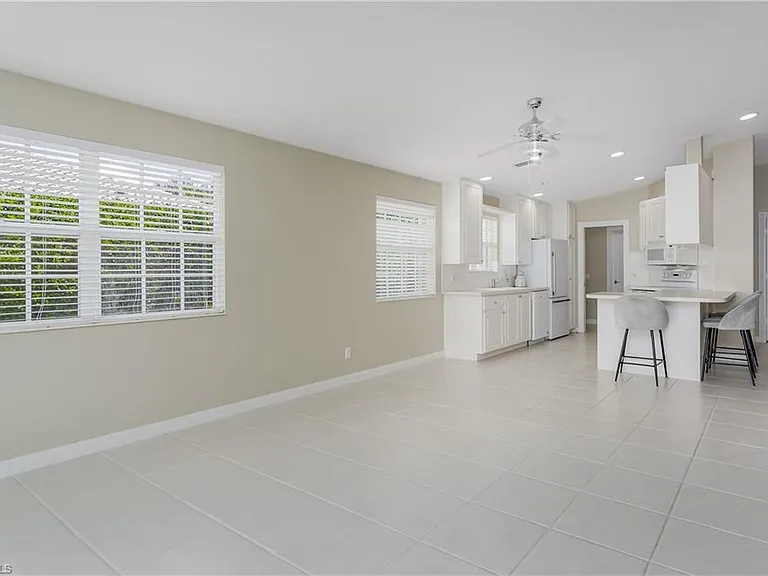 4949 Kingston Way — Photo 11