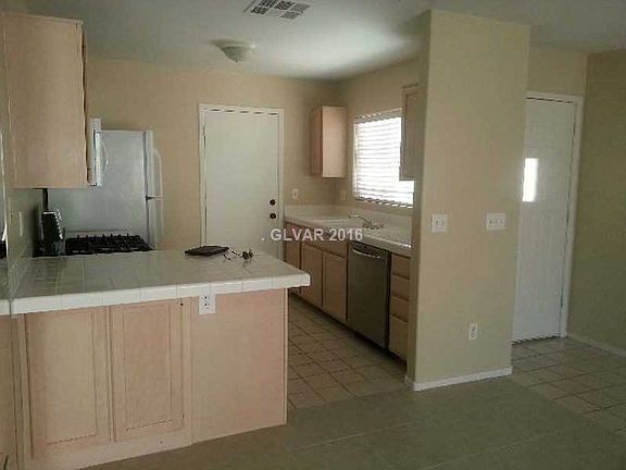 5th image of 9262 Casa Christina Ln