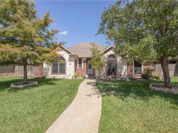 3903 Tournay Ln, College Station, TX 77845