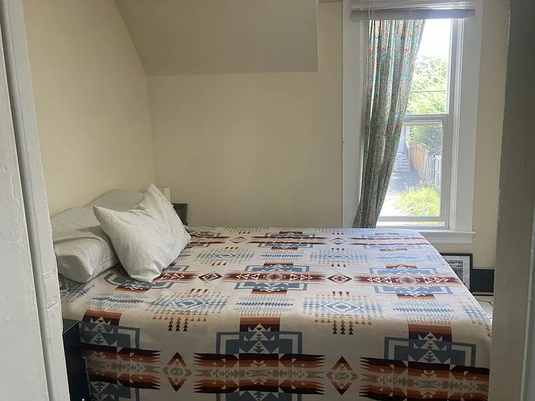 612 E Magnolia St #201 — Photo 10