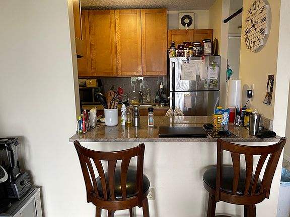 4th image of 2540 Shore Blvd APT 5B