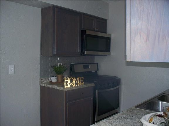 5th image of 538 Wind River Dr