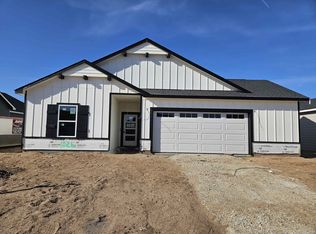1026 N Forestview St, Wichita, KS 67235