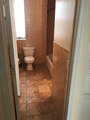 Rented by ARNOLD S GUMOWITZ, LREB | media 17