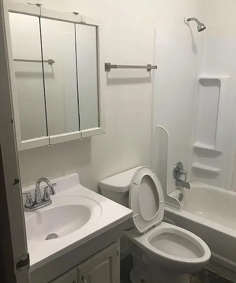 433 E 28th Ave #B — Photo 7