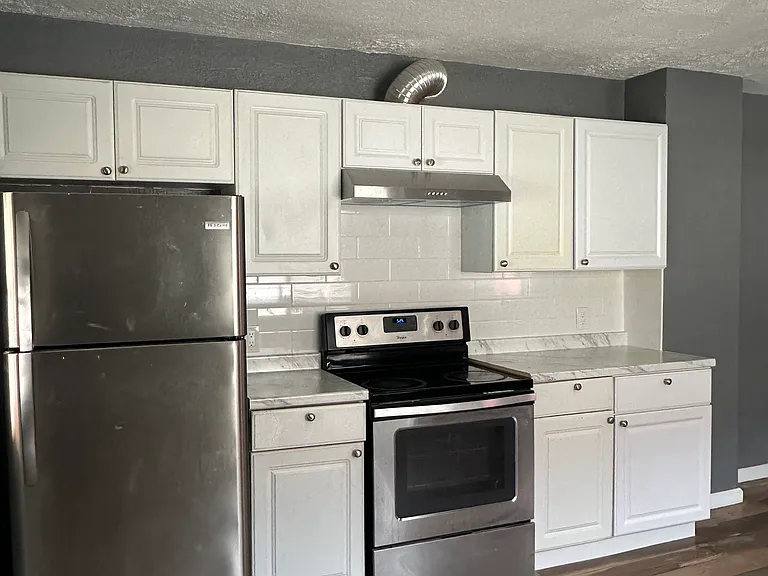 911-912 Main St #2 — Photo 3