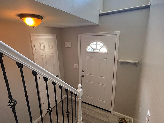 5th image of 8001B Marlin Dr