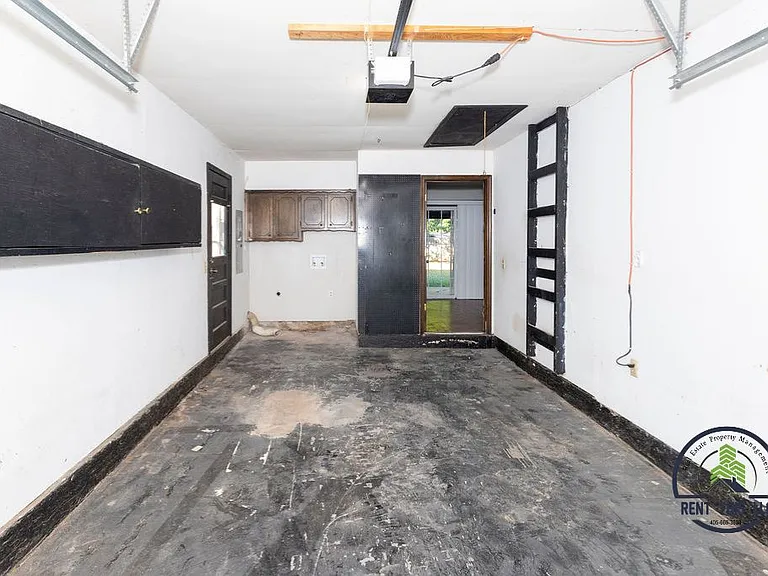 412 N I St — Photo 19