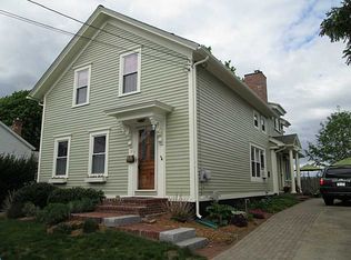 32 Blackmore St, Warwick, RI 02818