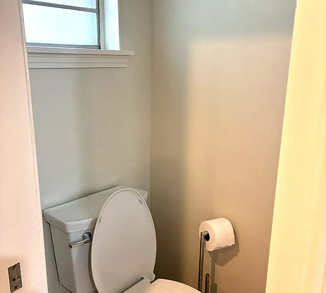 Ottawa Dr — Photo 11