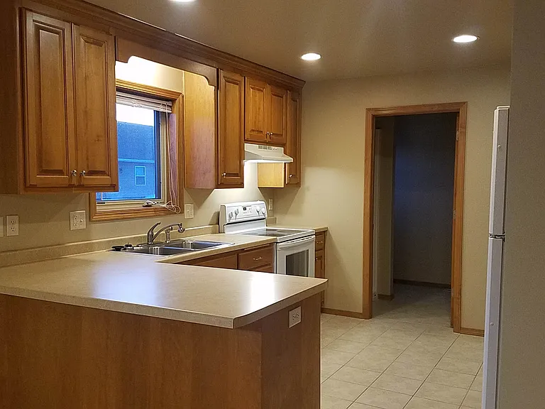1749 Marissa Ct — Photo 3