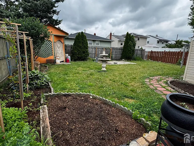 73 Hagaman St — Photo 10