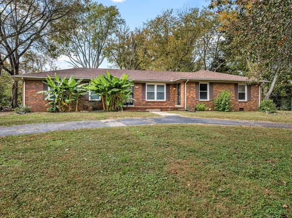 1206 Toddington Dr, Murfreesboro, TN 37130