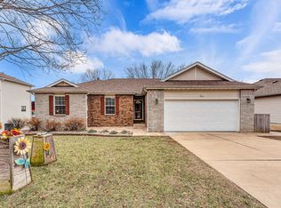 1266 W Bridgewood Place, Nixa, MO 65714