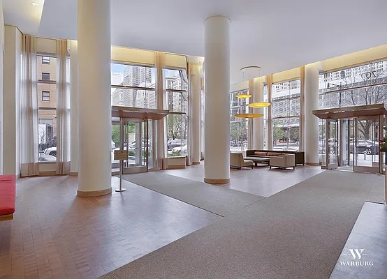 Rented by Warburg | media 64