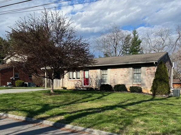 4104 Prescott Dr, Johnson City, TN 37601