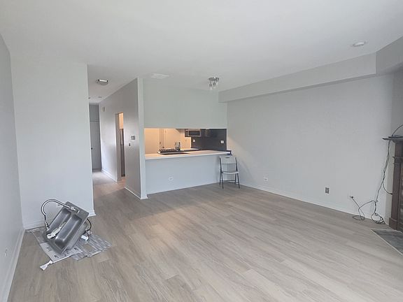 4th image of 172 Golfview Dr