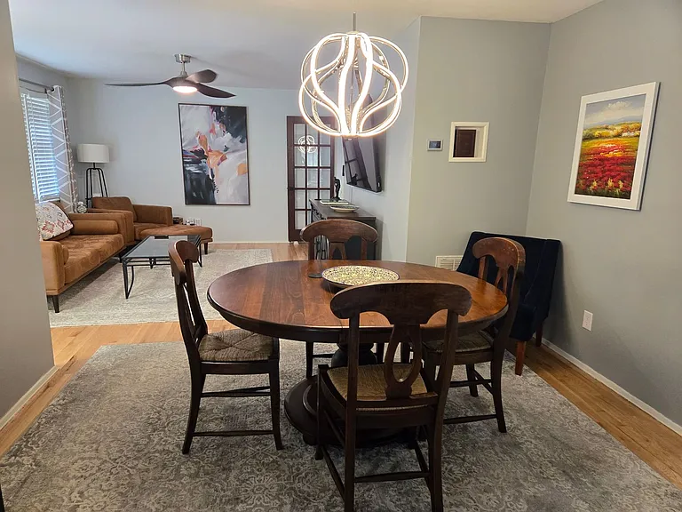 613 Westbury Dr — Photo 8