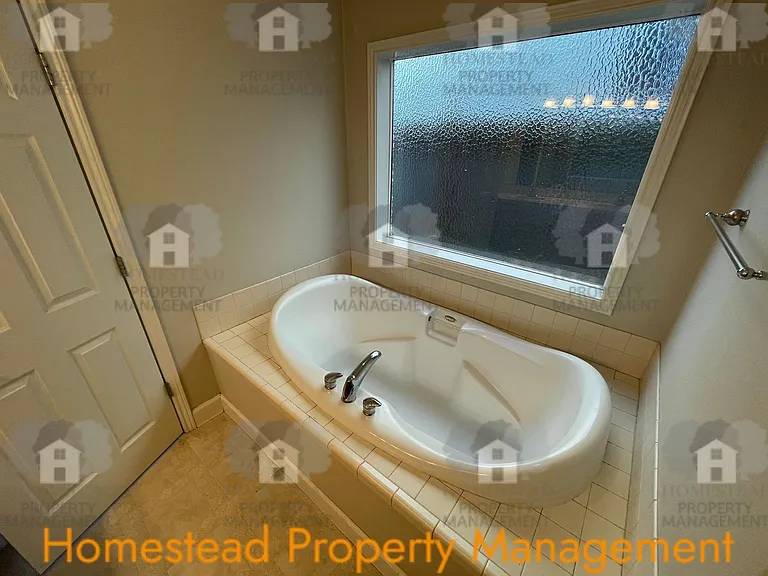 2772 Bastille Ave SE — Photo 22