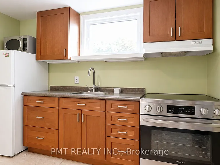59 Mitcham Dr — Photo 26