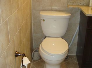 1453 Dewberry Ct, Mc Lean, VA 22101