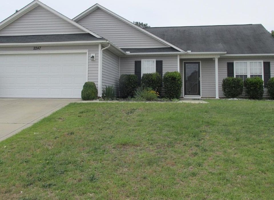 2247 Gray Goose Loop