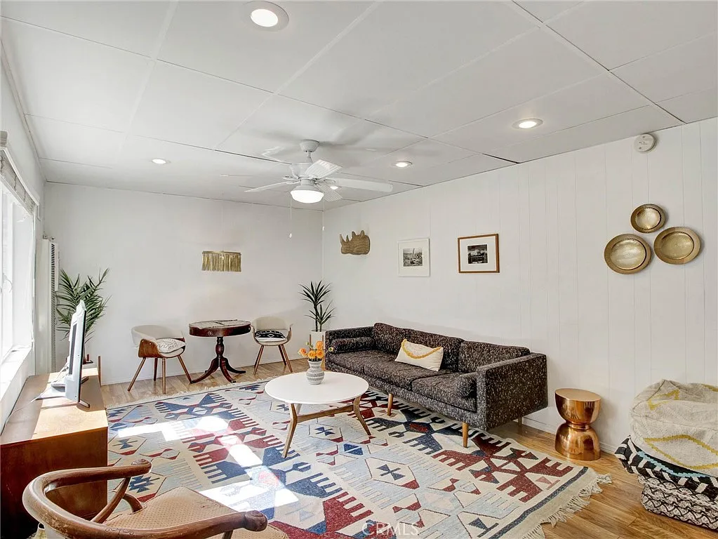 1 bed, 600 sqft, $2,500 — Photo 2