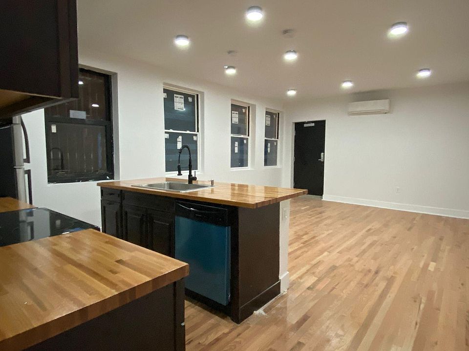 1st image of 268 E McMicken Ave #2