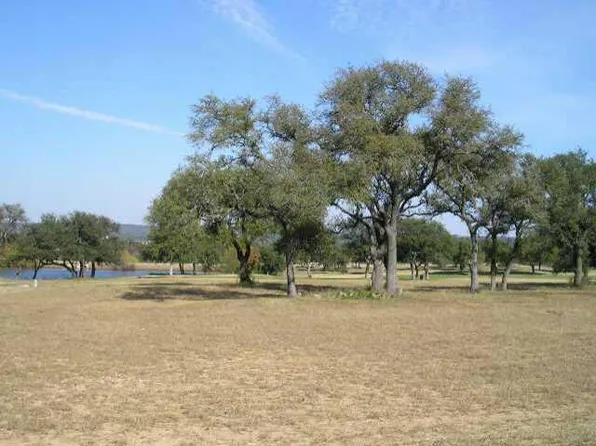 2101 Chipshot Ct, Spicewood, TX 78669