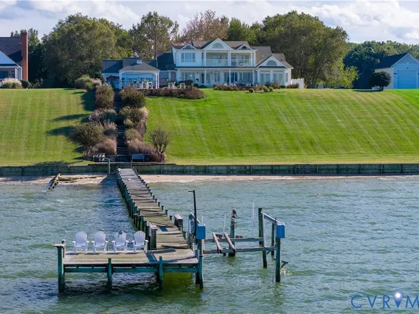 356 N Shore Rd, Locust Hill, VA 23092