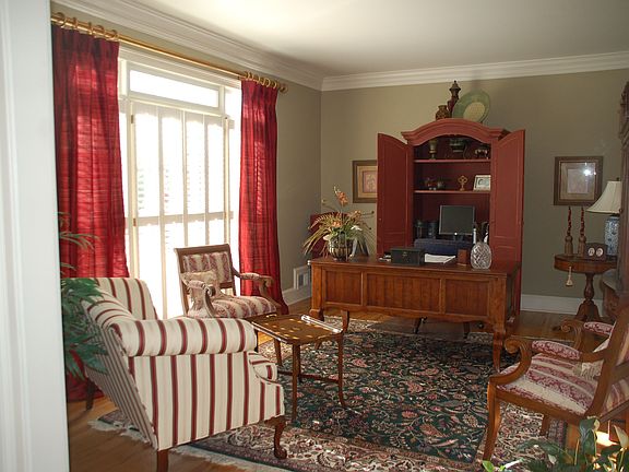 Spacious Living Room or Home office
