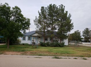 4820 Adobe Dr, Carlsbad, NM 88220